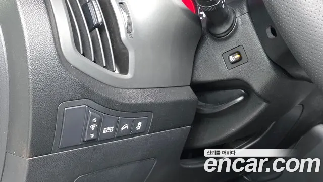 Kia Sportage 2012 thumb 12