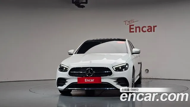Mercedes-Benz E-Класс 2023 thumb 2