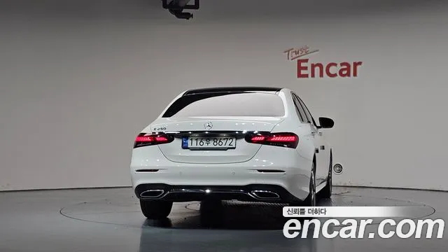 Mercedes-Benz E-Класс 2023 thumb 3