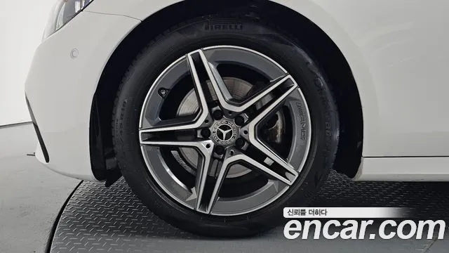 Mercedes-Benz E-Класс 2023 thumb 4