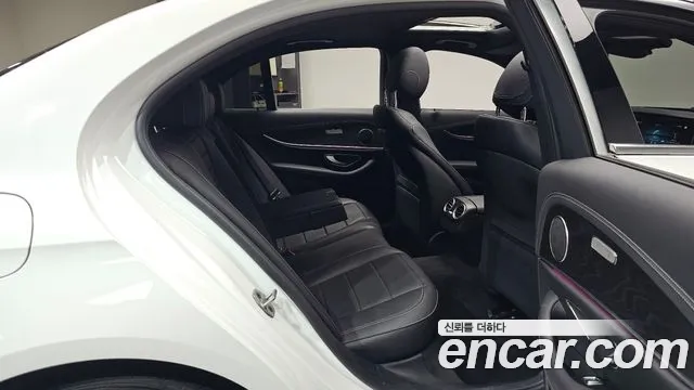 Mercedes-Benz E-Класс 2023 thumb 11