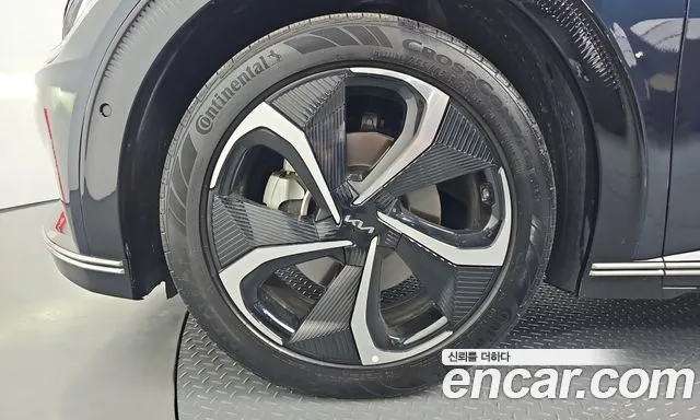 Kia EV6 2023 thumb 5