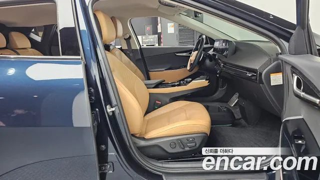 Kia EV6 2023 thumb 11