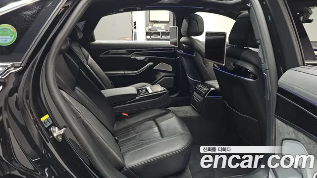 Audi A8 2020 thumb 11