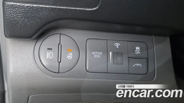 Hyundai Starex 2019 thumb 12
