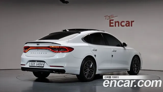 Hyundai Grandeur 2017 thumb 2