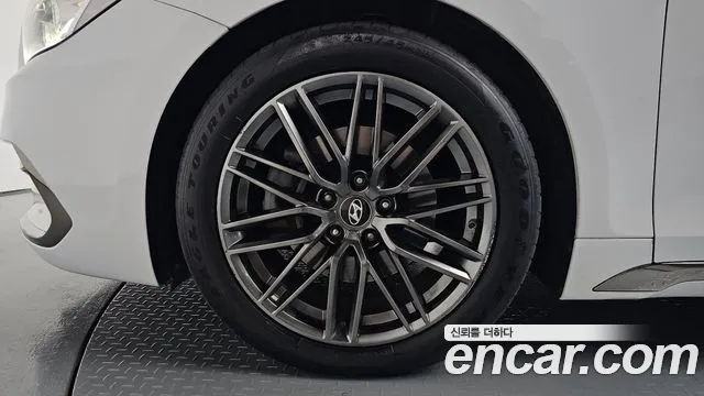 Hyundai Grandeur 2017 thumb 5