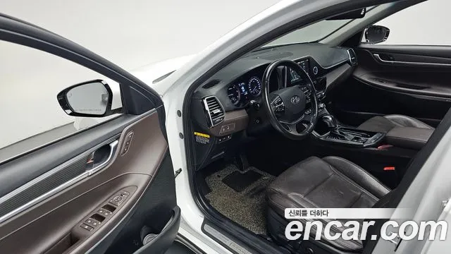 Hyundai Grandeur 2017 thumb 10