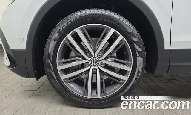 Volkswagen Tiguan 2022 thumb 5