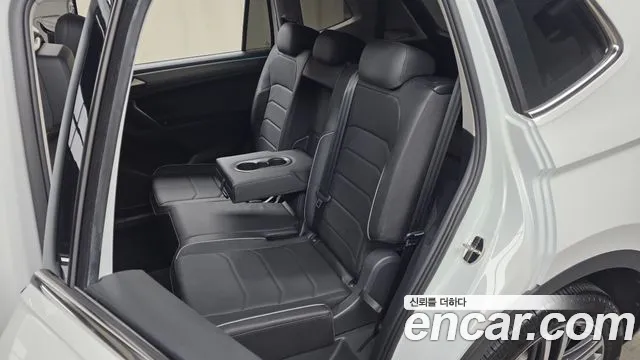 Volkswagen Tiguan 2022 thumb 12