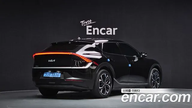 Kia EV6 2021 thumb 2