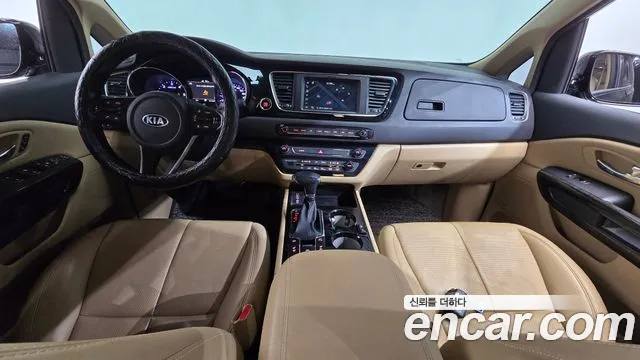 Kia Carnival 2018 thumb 7