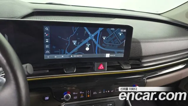 Kia Carnival 2024 thumb 12