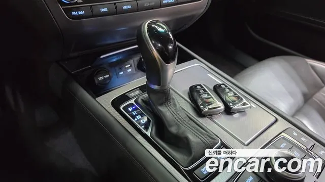 Hyundai Genesis 2016 thumb 9