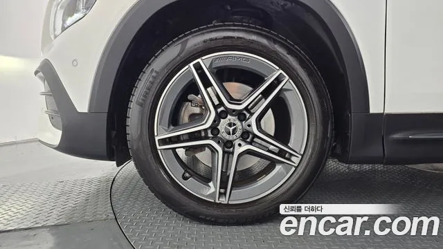 Mercedes-Benz GLB 2023 thumb 5