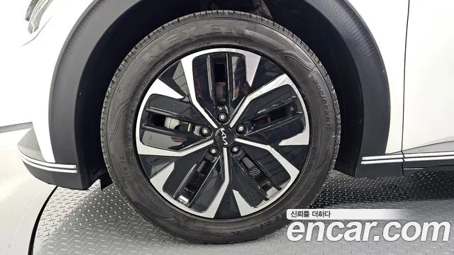 Kia EV6 2022 thumb 5
