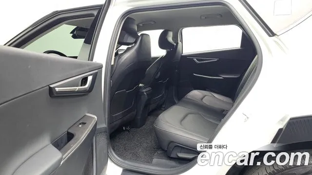 Kia EV6 2022 thumb 12