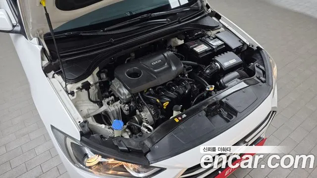 Hyundai Avante 2016 thumb 5