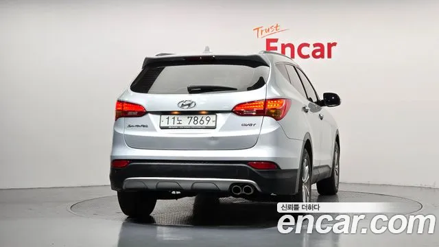 Hyundai Santa Fe 2015 thumb 4