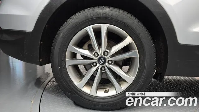 Hyundai Santa Fe 2015 thumb 5