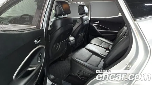 Hyundai Santa Fe 2015 thumb 11