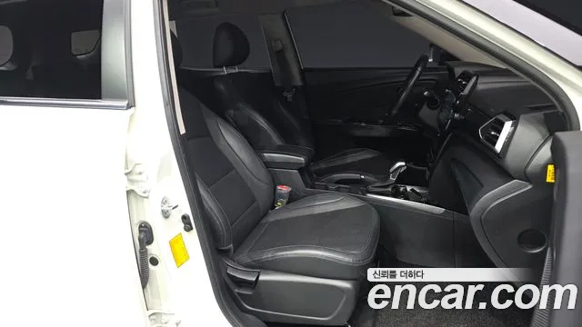 KG_Mobility_Ssangyong TIBOLI 2023 thumb 10