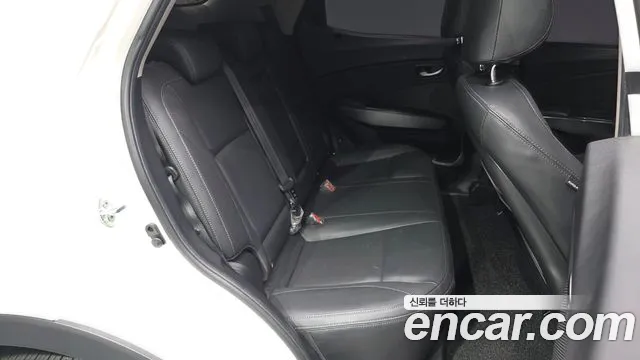 KG_Mobility_Ssangyong TIBOLI 2023 thumb 11