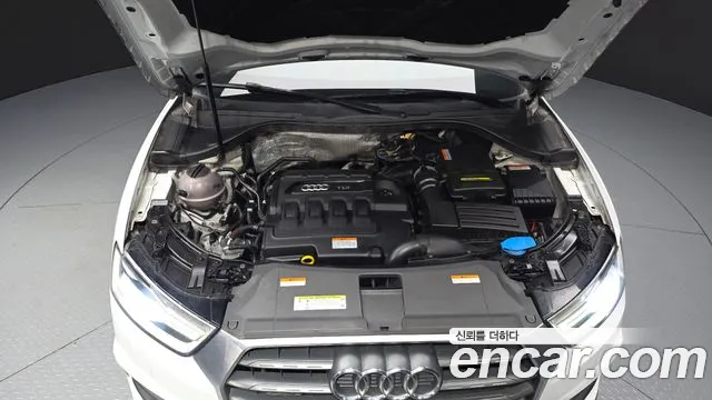 Audi Q3 2015 thumb 6