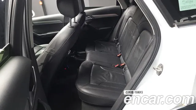 Audi Q3 2015 thumb 11
