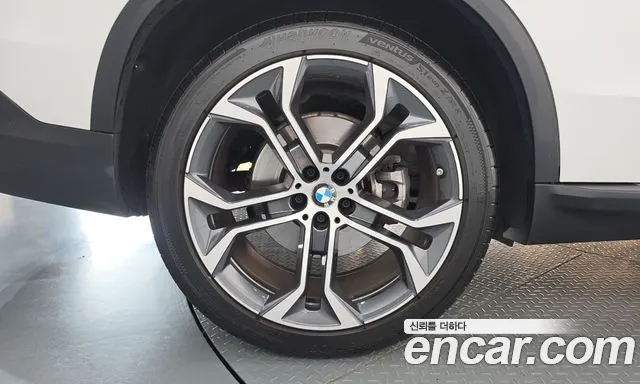 BMW X5 2022 thumb 4