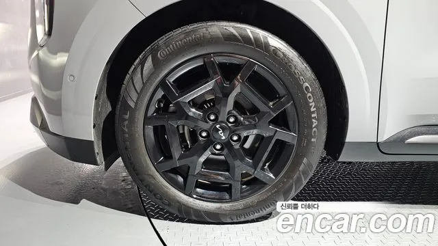 Kia Carnival 2024 thumb 5