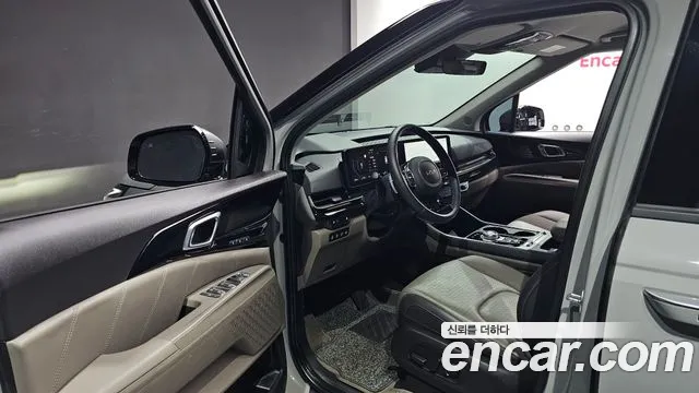 Kia Carnival 2024 thumb 10