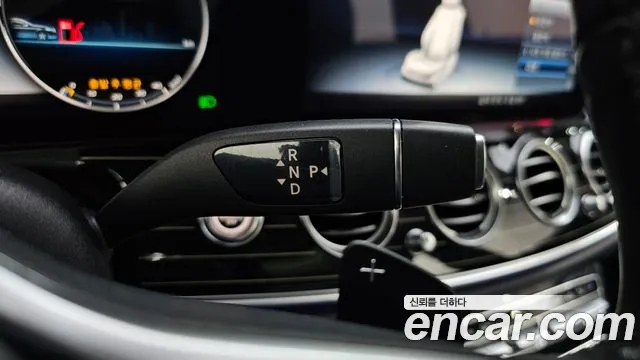 Mercedes-Benz E-Класс 2020 thumb 9