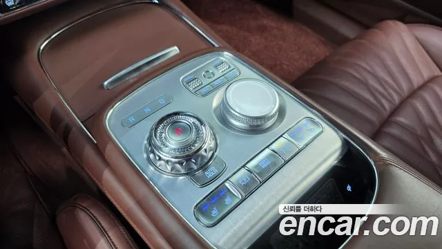 Genesis G90 2022 thumb 9