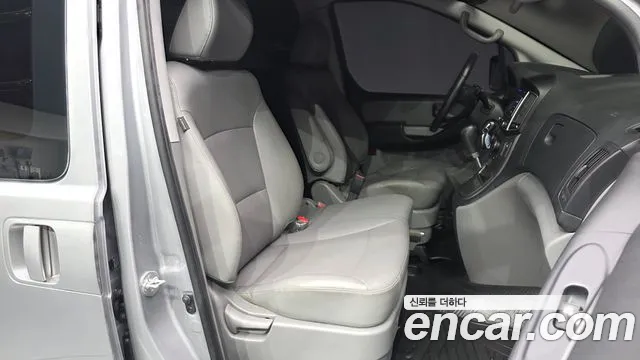 Hyundai Starex 2020 thumb 10