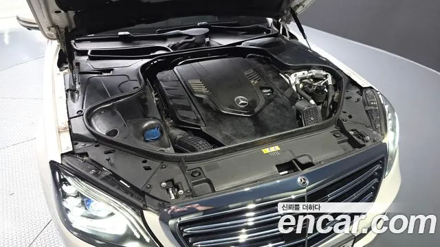 Mercedes-Benz S-Класс 2018 thumb 6