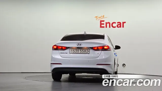 Hyundai Avante 2018 thumb 4