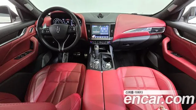 Maserati Levante 2023 thumb 6