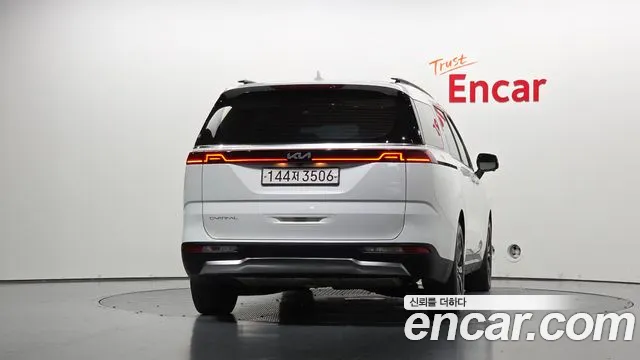 Kia Carnival 2022 thumb 3