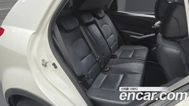 KG_Mobility_Ssangyong KORANDO 2016 thumb 12