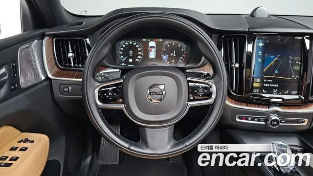 Volvo XC60 2021 thumb 12