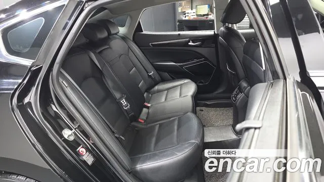 Kia K7 2017 thumb 12