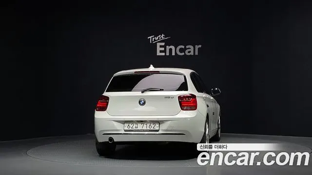 BMW 1-Series 2015 thumb 4