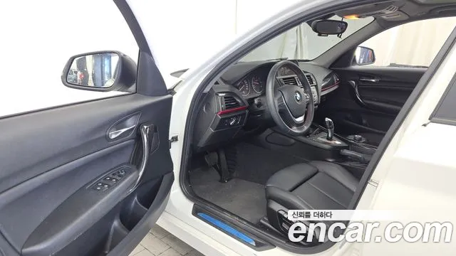 BMW 1-Series 2015 thumb 10