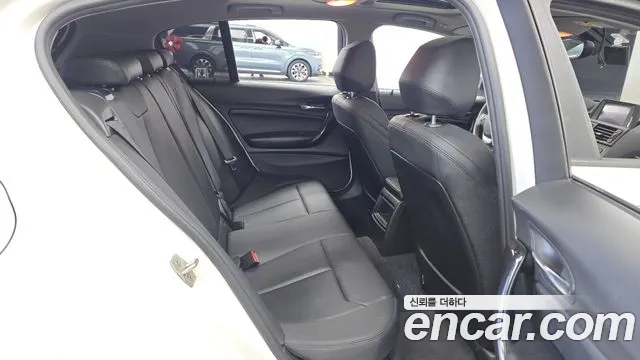 BMW 1-Series 2015 thumb 12