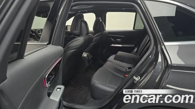 Mercedes-Benz GLC 2023 thumb 12