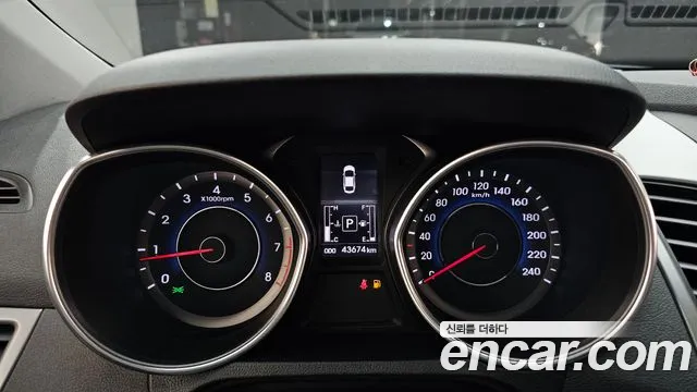 Hyundai Avante 2014 thumb 7