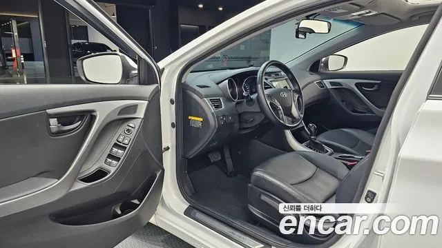 Hyundai Avante 2014 thumb 9