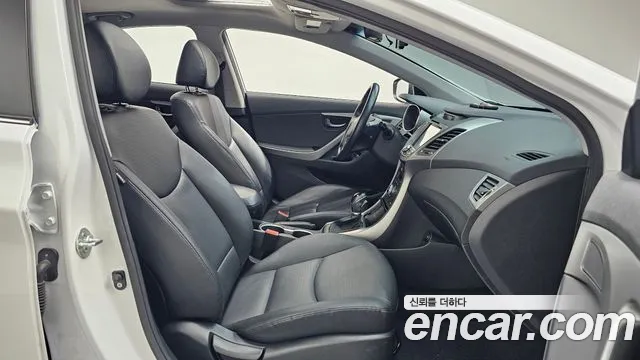 Hyundai Avante 2014 thumb 10