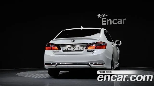 Honda Accord 2017 thumb 3